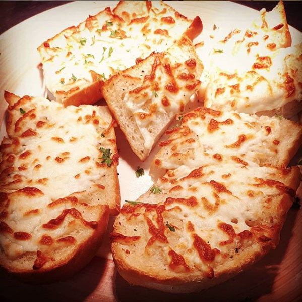 garlic bread